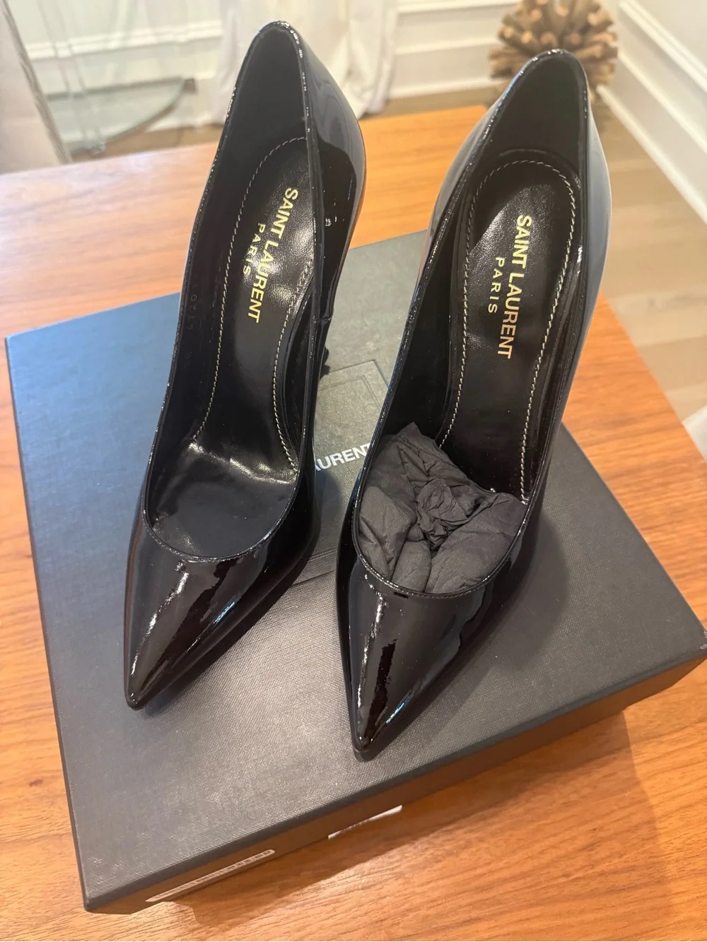 Saint Laurent Black Patent Opyum Logo Heel Pointed Pumps - Picture 7 of 7